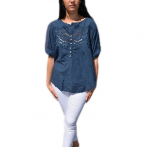 Bluza rafinata , nuanta de bleumarin cu breoderie florala