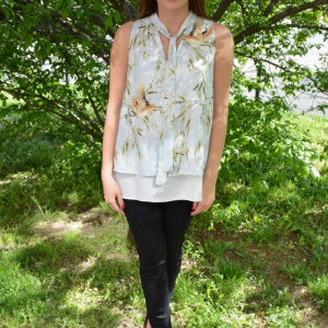 Bluza vaporoasa de vara cu design multicolor, fara maneca