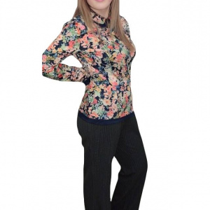 Pantalon lung masura mare, realizat din material cu dungi lucioase