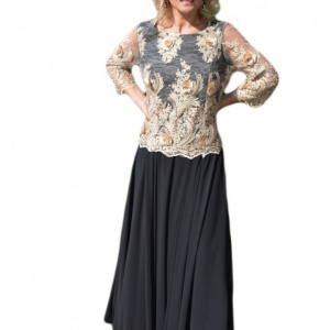 Rochie de gala de culoare neagra cu aplicatii de broderie aurie