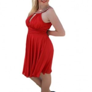 Rochie de seara scurta, pe culoare rosie cu insertii de strasuri
