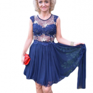 Rochie deosebita de nuanta bleumarin, cu aspect transparent