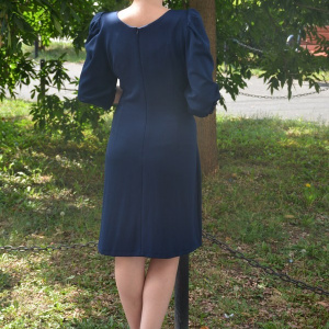 Rochie shic, de culoare bleumarin, midi