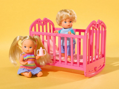 Papusa Simba Steffi Love 29 cm Baby World cu 2 copii, 1 bebelus si accesorii