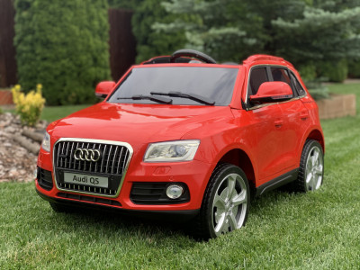 Masinuta electrica pentru copii AUDI Q5 RED
