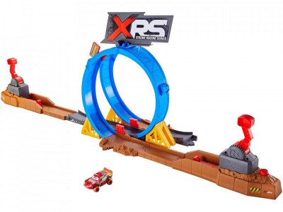 Pista de masini Disney Cars by Mattel XRS cu masinuta