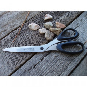 Foarfeca Victorinox Gospodarie - 8.0908.21 prezentare