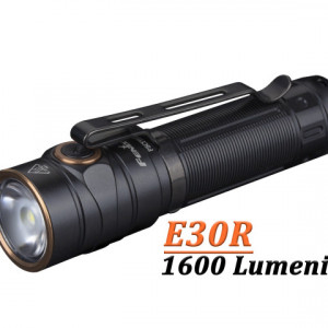 Lanterna Fenix E30R - Reincarcabila - 1600 Lumeni 203 Metri