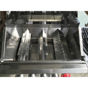 Gratar pe gaz, 3 arzatoare inox, arzator infrarosu, grile fonta, Enders Kansas Pro 3 SIK Turbo - 8709 camera ardere