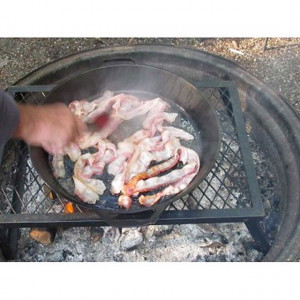 Tigaie adanca rotunda din fonta cu manere Lodge 43 cm