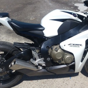 Motocicleta Honda CBR1000RR Fireblade SC59