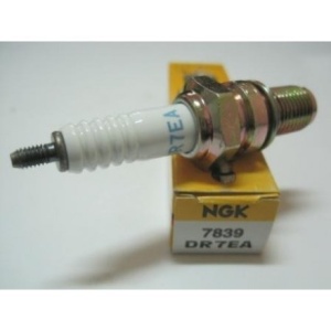 Bujie moto NGK DR7EA