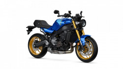 YAMAHA XSR900