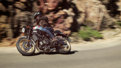 Yamaha XSR700 TRIBUTE