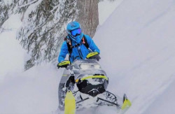 SKI-DOO SUMMIT X EXPERT 850 E-TEC TURBO R SHOT 165 TOUCHSCREEN