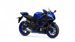 YAMAHA R7