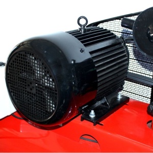 Compresor de aer cu 3 pistoane 10.8kW 1960L/min KraftDele KD1412 TBC