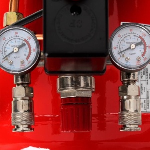 Compresor de aer industrial 50litri, 2.8kW, 220V KraftDele KD401 TBC