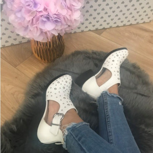 Pantofi dama albi