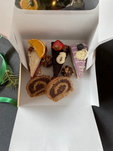 Cutie de prajituri Gift Box