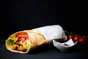 Wrap cu seitan si legume