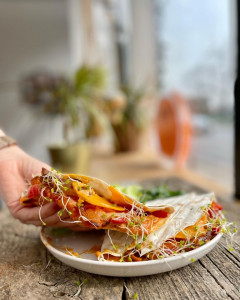 Toast Wrap cu sos sweet smoked chilli