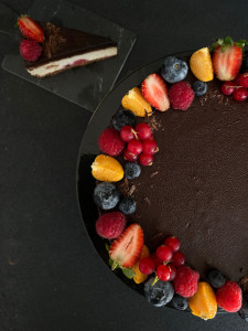 Orice tort raw vegan 1 kg/ 180 lei
