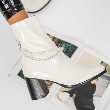 Botine Imblanite cod: B8729