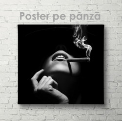 Poster, Fată cu o țigară