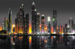 Fototapet, Silueta orașului nocturn- Dubai