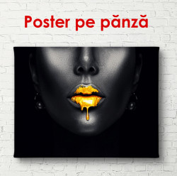 Poster, Buze aurii pe un fundal gri