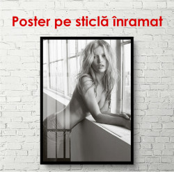 Poster, Fată la fereastră