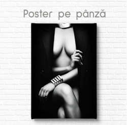 Poster, Figura feminina acoperita ușor