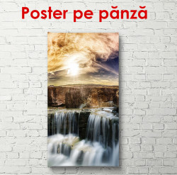 Poster, Frumoasa cascadă la apus