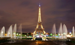 Tablou modular, Parisul în noapte.