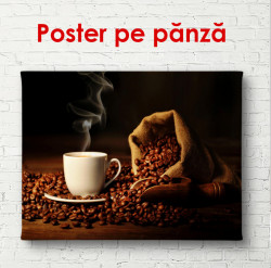 Poster, Ceașcă de cafea cu boabe de cafea pe un fundal maro