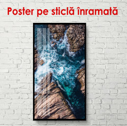 Poster, Vedere de sus a coastei stâncoase