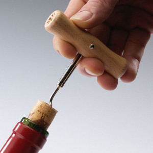 Tirbuson clasic din otel, cu maner din lemn de fag, Nichelat