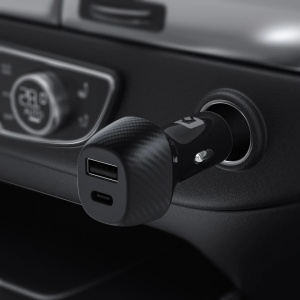 Incarcator Auto UNIQ Carbon, cu incarcare rapida, 36w 2.4A, USB tip C, Negru
