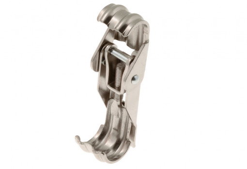 Fixing lever for front bumper