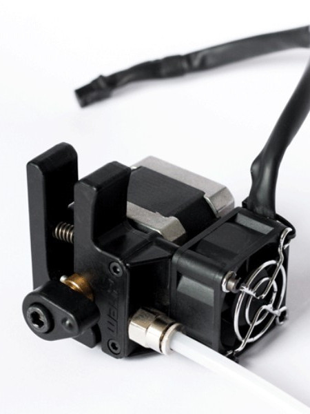Dispozitiv de antrenare a filamentului pentru imprimantele 3D DeltaWASP