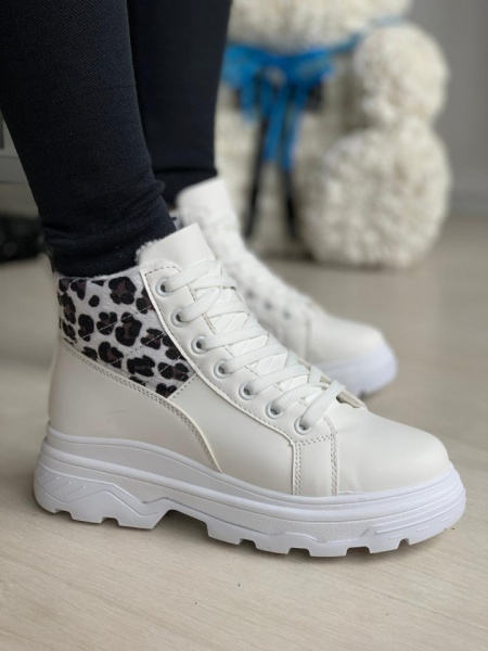 Ghete cod: LA-900 White