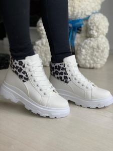 Ghete cod: LA-900 White