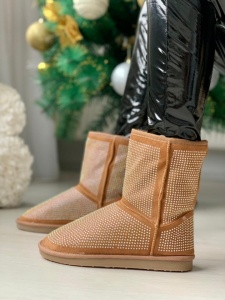 CIZME UGG COD: EDA STONE CAMEL