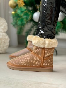 CIZME UGG COD: EDA STONE CAMEL