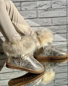 CIZME UGG COD: YZ8 GOLD