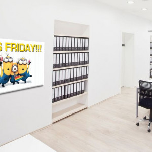 TABLOU MINIONS FRIDAY