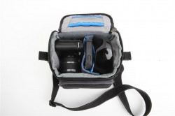 Think Tank Mirrorless Mover 10 Charcoal - geanta foto