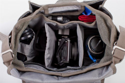 Think Tank Retrospective 5 Black - geanta foto