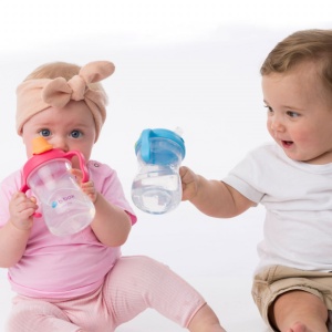 Pachet 4 în 1 cana 240 ml cu 4 accesorii pentru băut diferite (tetină, pai, cioc, antrenament), albastru, b.box